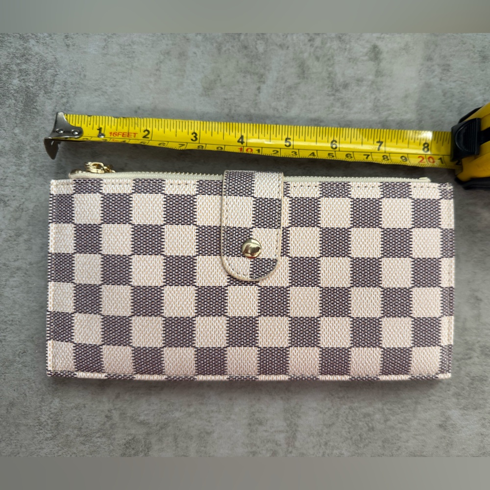 Checkered Cream and Gray Women's Wallet - Daisy Rose